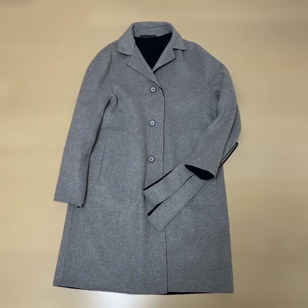 メンズ グレーとネイビーのチェスターコートM