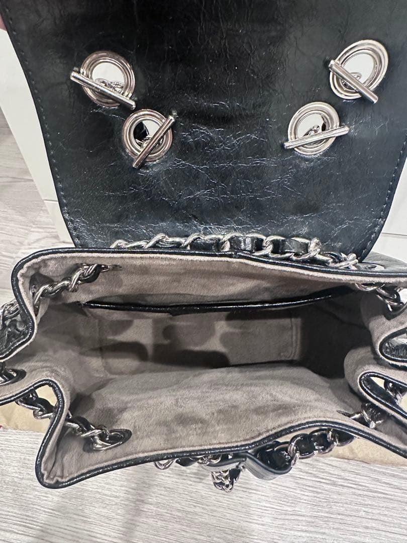 カーディナルレッド