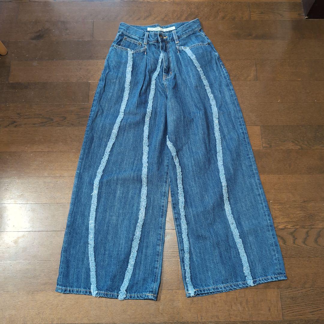 完売品　ニコアンド　うねラインデニムパンツ