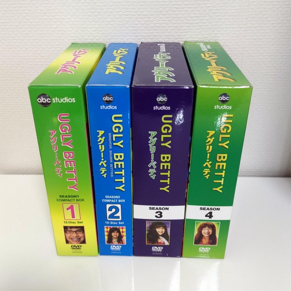 アグリー・ベティ (シーズン1-4) コンパクト BOX 全巻セット - メルカリ