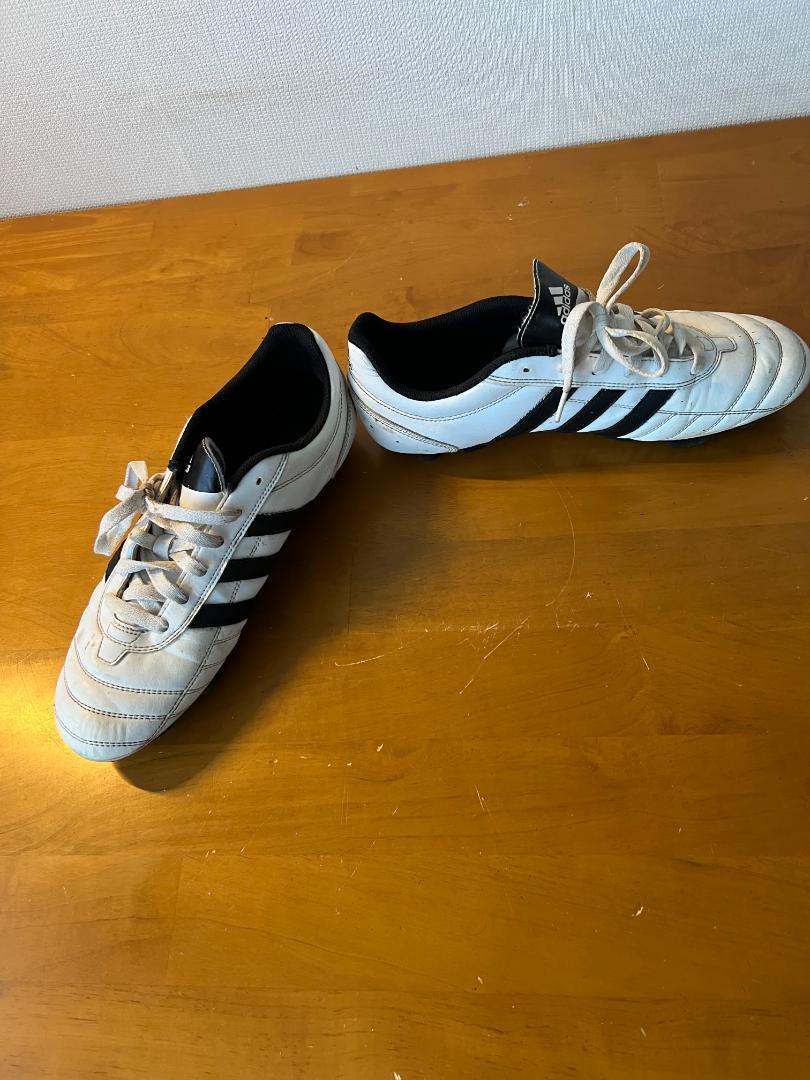 adidas サッカースパイク サイズ28.0 - メルカリ