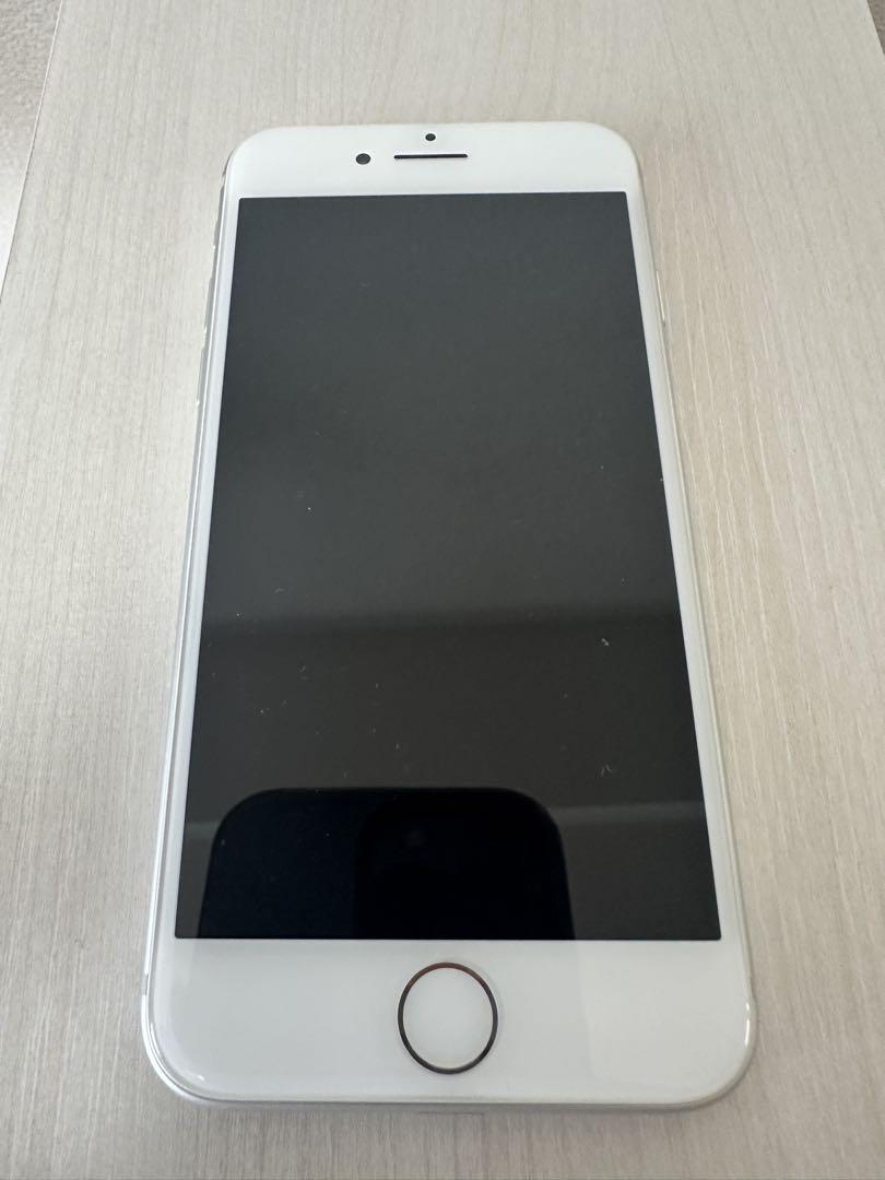 Apple iPhone 8 シルバー 64GB目立った傷や汚れなし