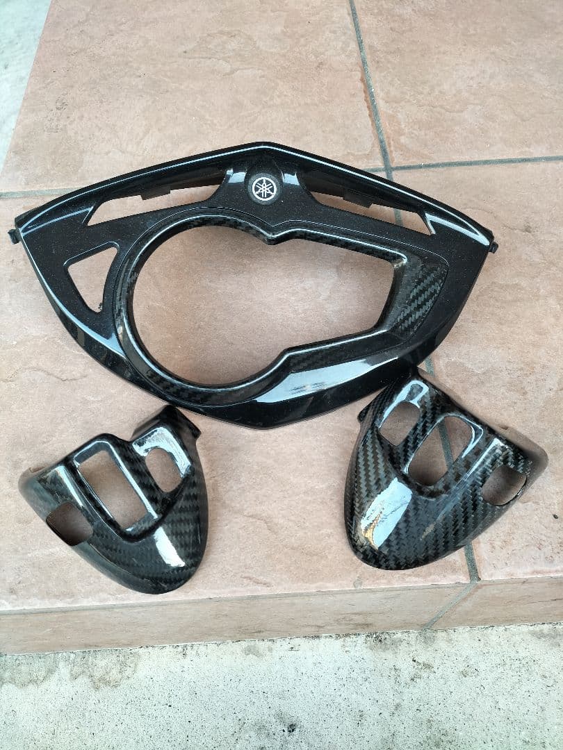 シグナスX　3型　台湾仕様　リアルカーボンセット　バラ売り不可