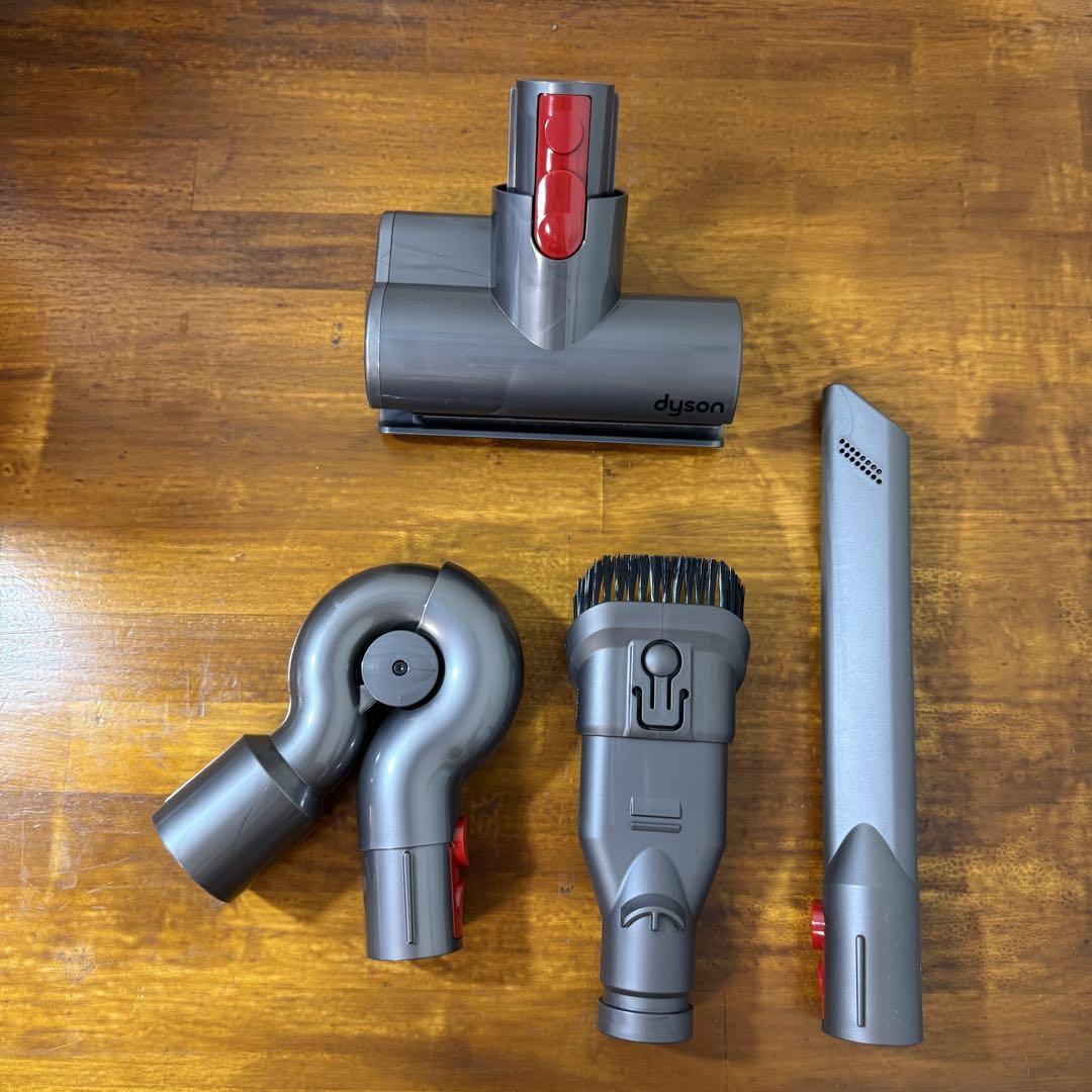 新品・未使用 ダイソン V8 fluffy 付属品4点+オマケ3点の7セット