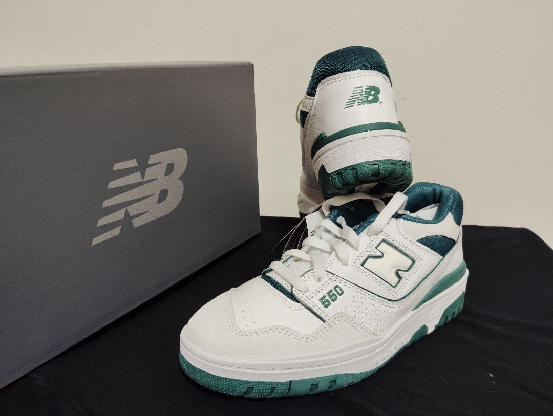 23.5ニューバランス newbalanceBB550レディーススニーカー23.5cm・new balance