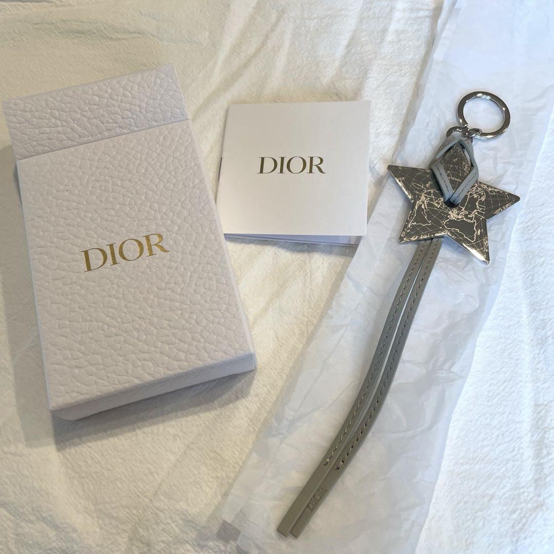 Dior ノベルティ 香水キーホルダー  新品未使用 新品・未使用】 ディオール Dior ノベルティ キーホルダー
