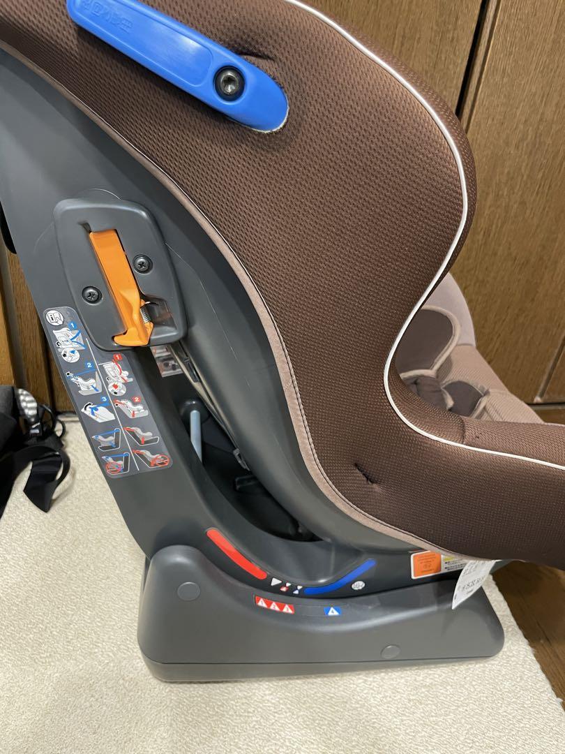 コンビ ベビーシート チャイルドシート ウィゴーエッグショック ブラウン