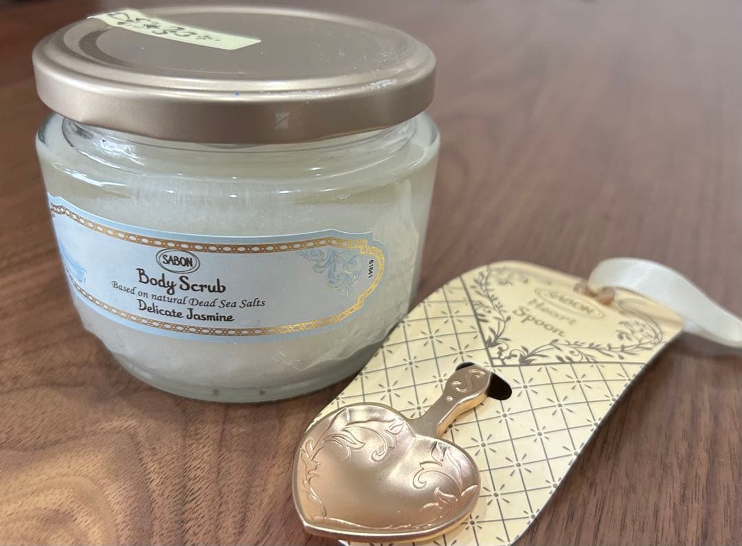SABON ボディスクラブ Delicate Jasmine ハートスプーン付き