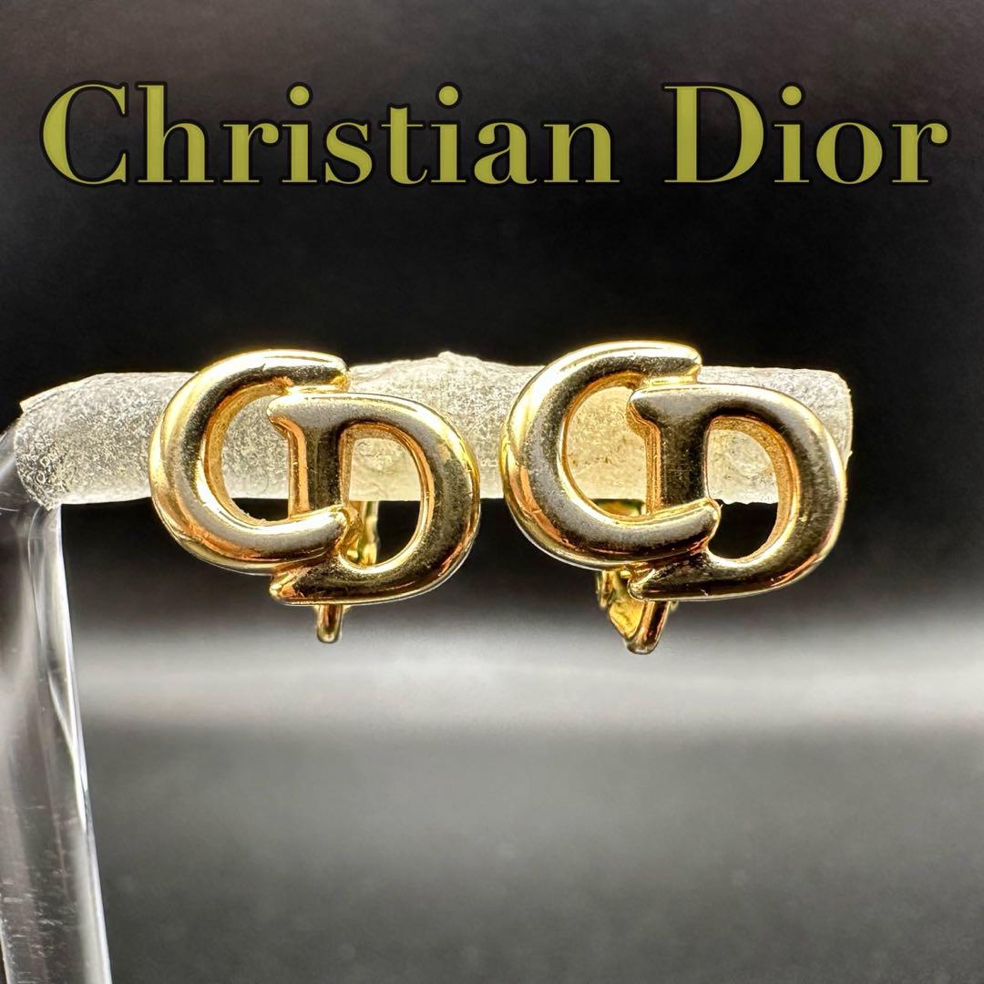 2726 極美品✨Dior　ピンブローチ　CD　ロゴ　希少　刻印 2726 極美品✨Dior ピンブローチ CD ロゴ 希少 刻印 - メルカリ