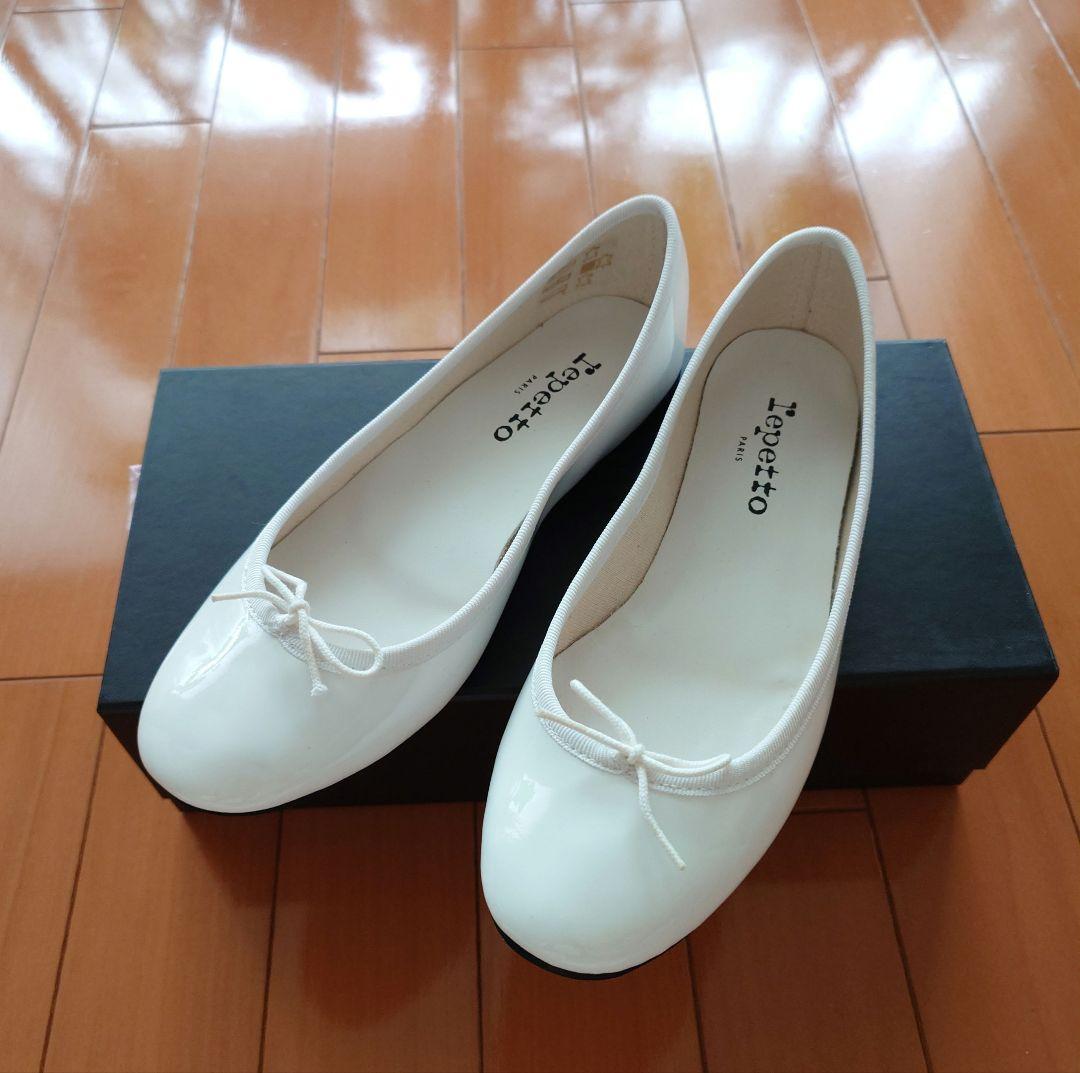 新品 Repetto ホワイト エナメルフラットシューズ 37