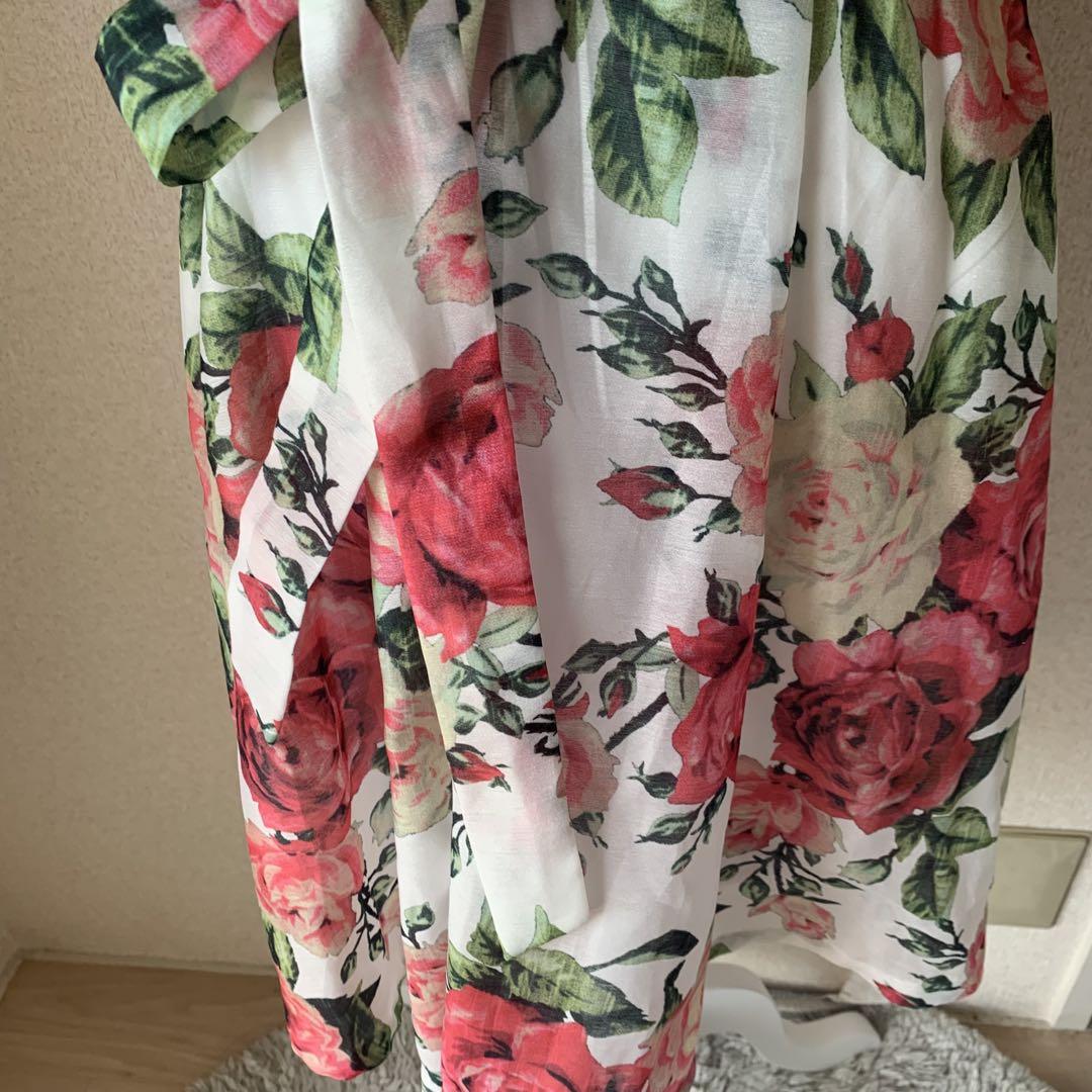 MARANT マラント　韓国　総柄フレアワンピース　花柄　バラ　ウエストマーク MARANT マラント 韓国 総柄フレアワンピース 花柄 バラ ウエスト