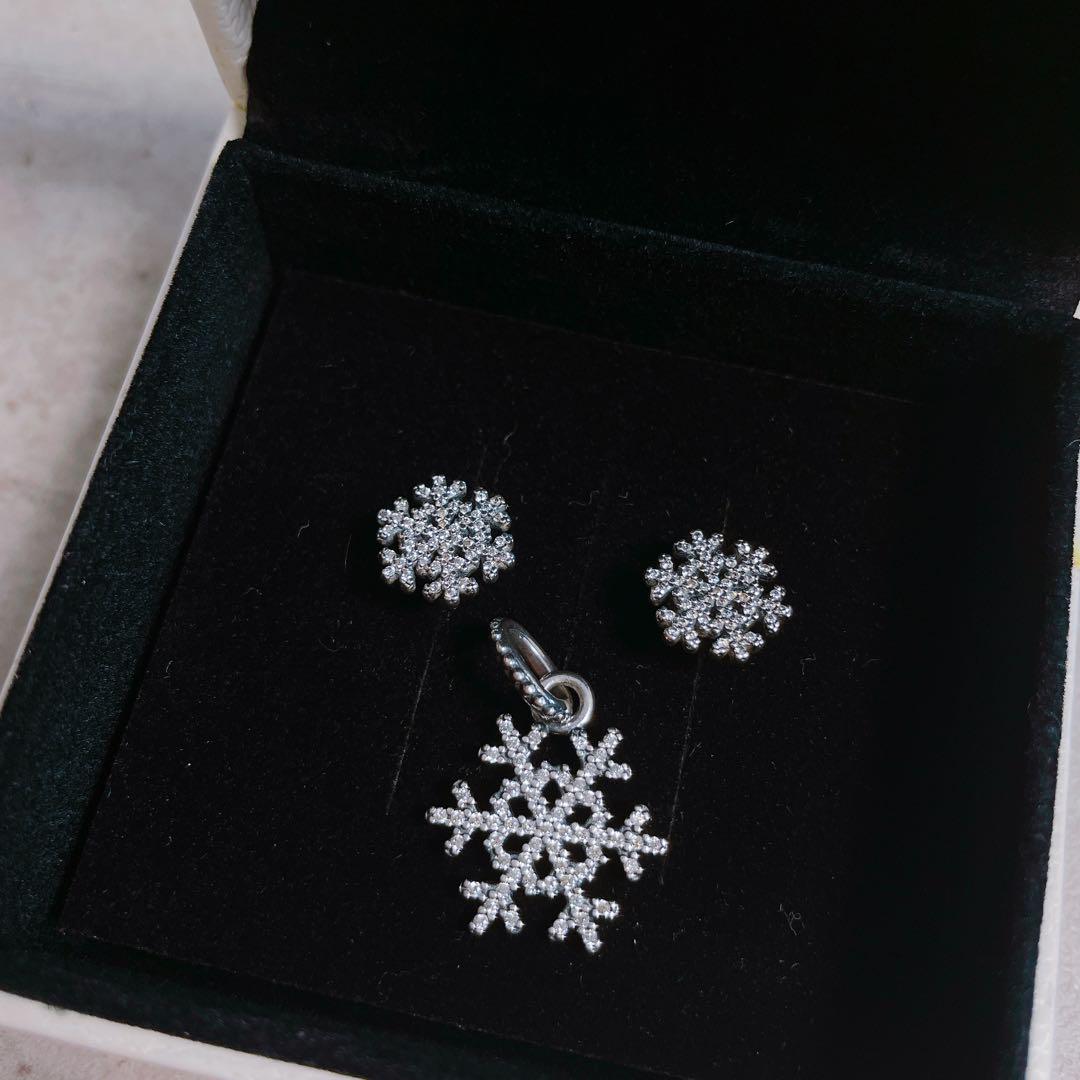 PANDORA パンドラ　ペンダントヘッドSparkling Snowflake