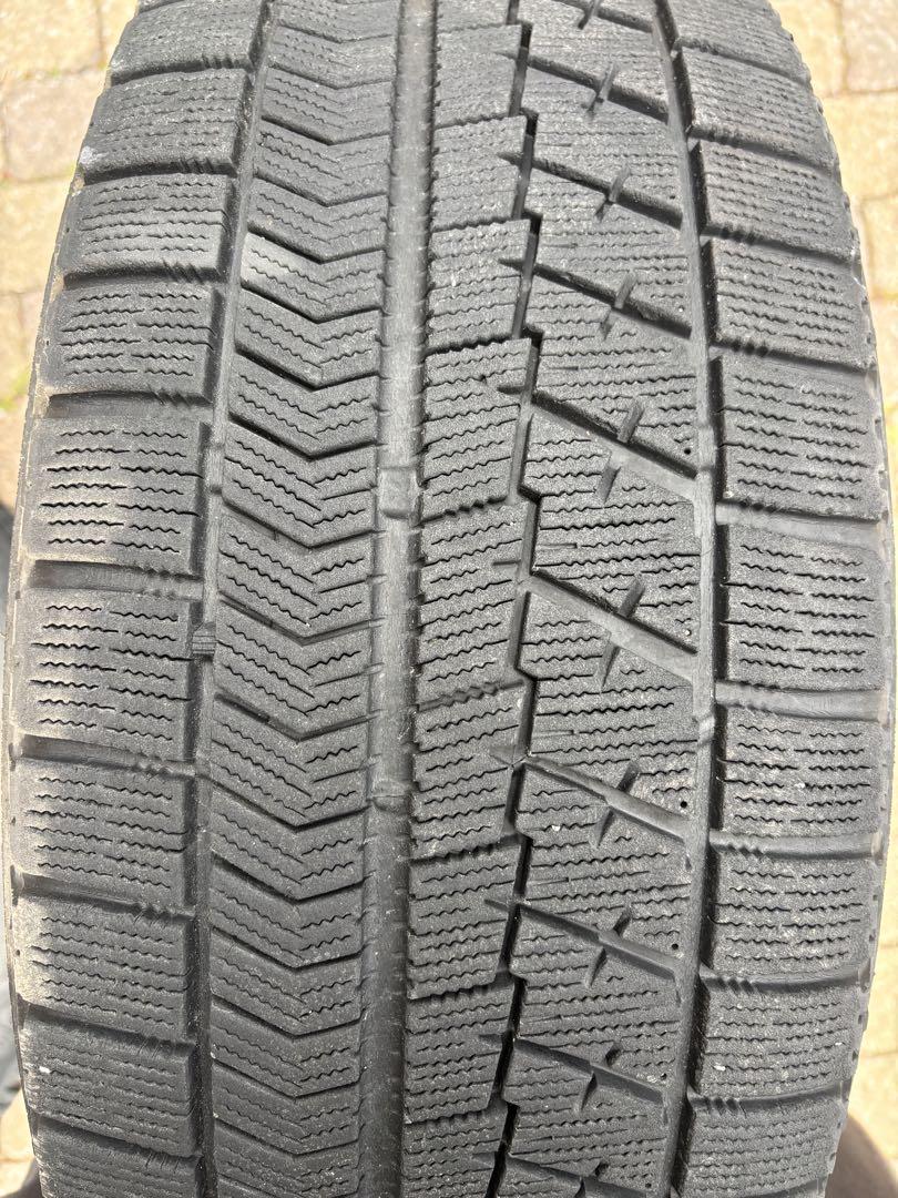送料込み ブリヂストン ブリザックVRX 215/55R17 2015製造