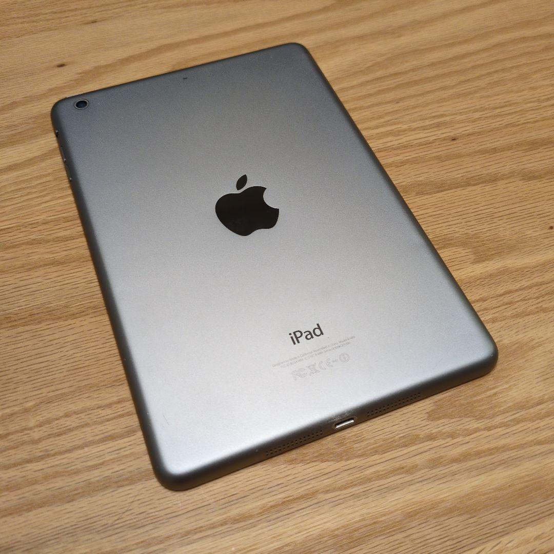 LTE版・美品　iPad mini2 スペースグレー 32GB 純正キーボード付 Apple iPad mini 2 32GB スペースグレー 本体(説明必読) - メルカリ