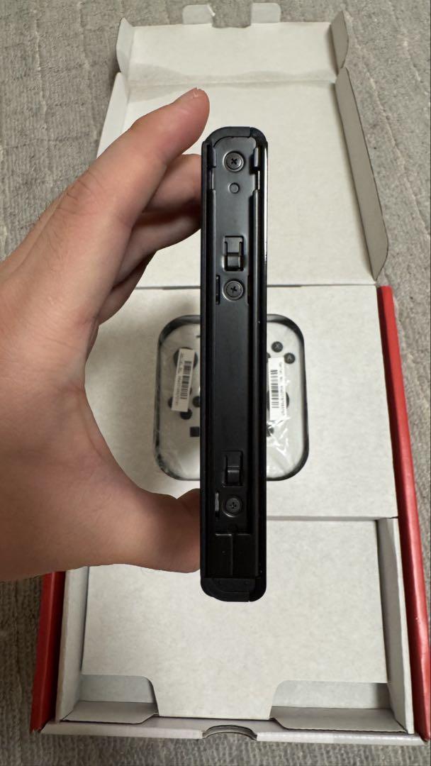 Nintendo Switch 有機EL 本体ケース付き