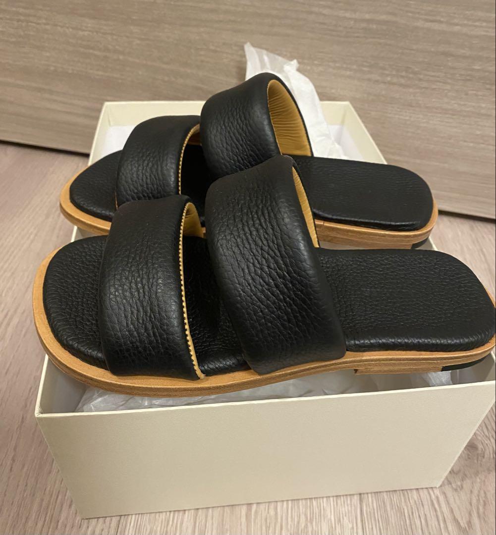 LEATHER STRAP