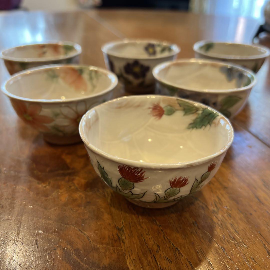 陶あん　椿　紅　抹茶碗？ 抹茶碗 彩紅白椿／西川貞三郎商店（にしかわていざぶろうしょう
