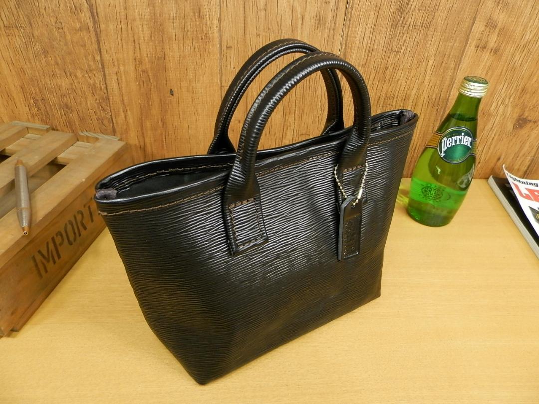 ☆XSサイズ☆上品なメッシュ柄レザーのミニトートバッグ☆牛革ブラック日本製 ☆XSサイズ☆上品なメッシュ柄レザーのミニトートバッグ☆牛革