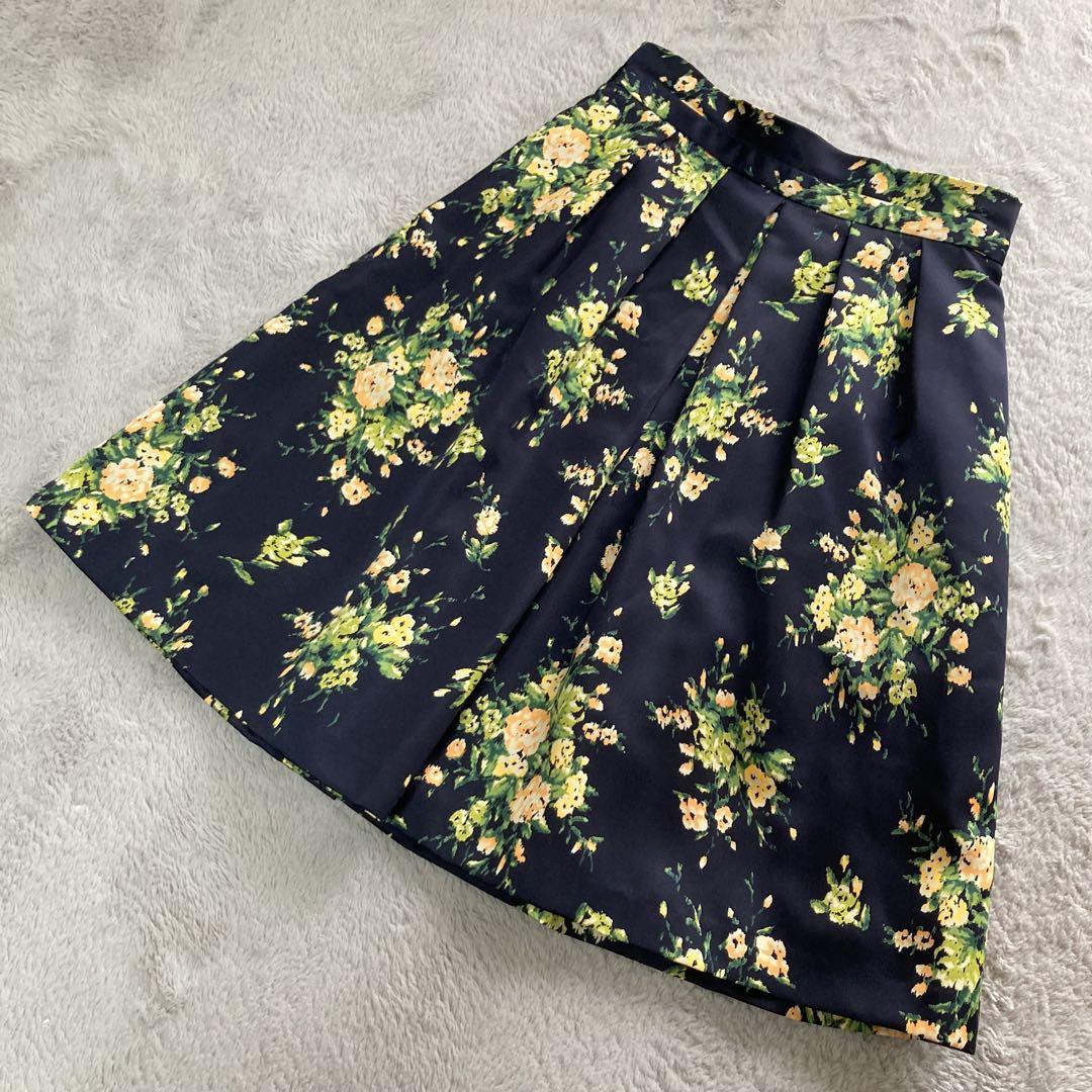 ☆極美品☆マッキントッシュフィロソフィー　膝丈スカート　花柄　ブラック　サイズS