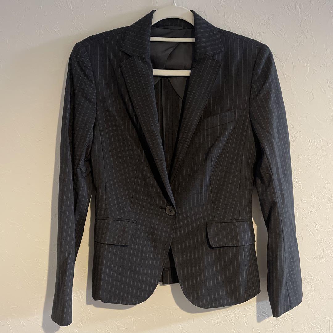 THE SUIT COMPANY スーツカンパニー　グレーストライプパンツスーツ