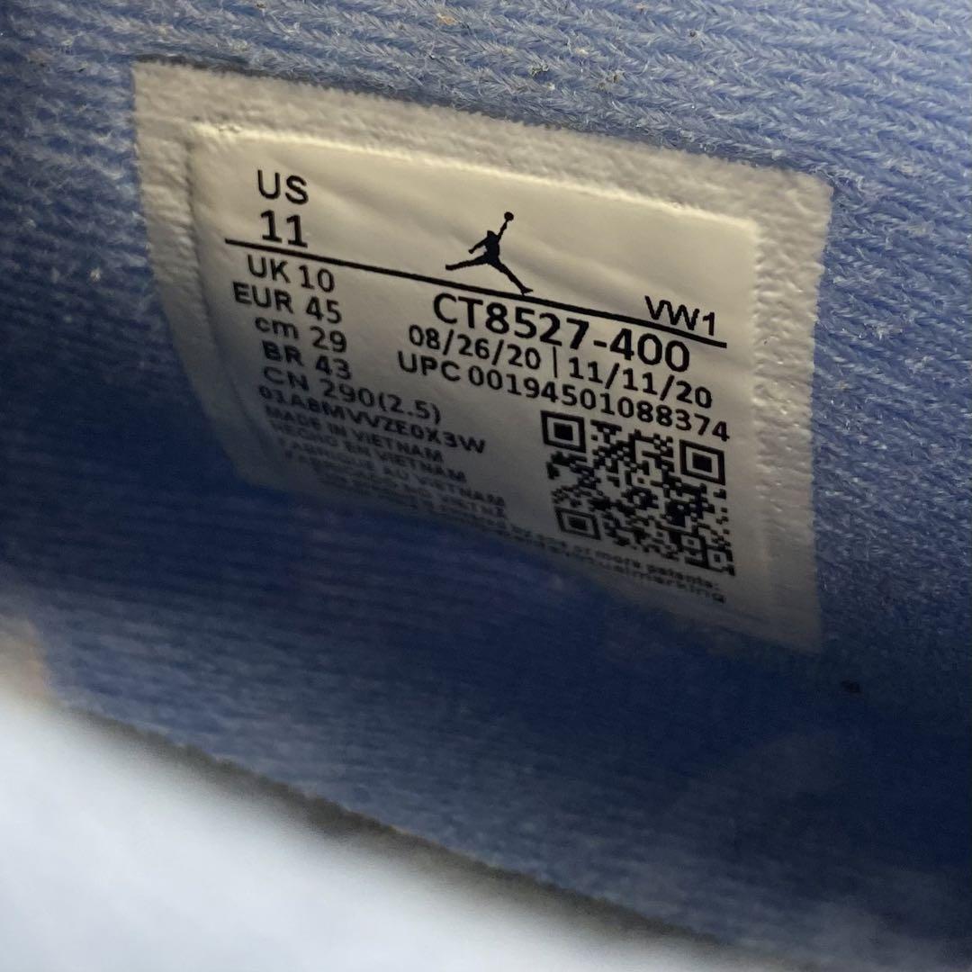 靴 NIKE AIR JORDAN 4