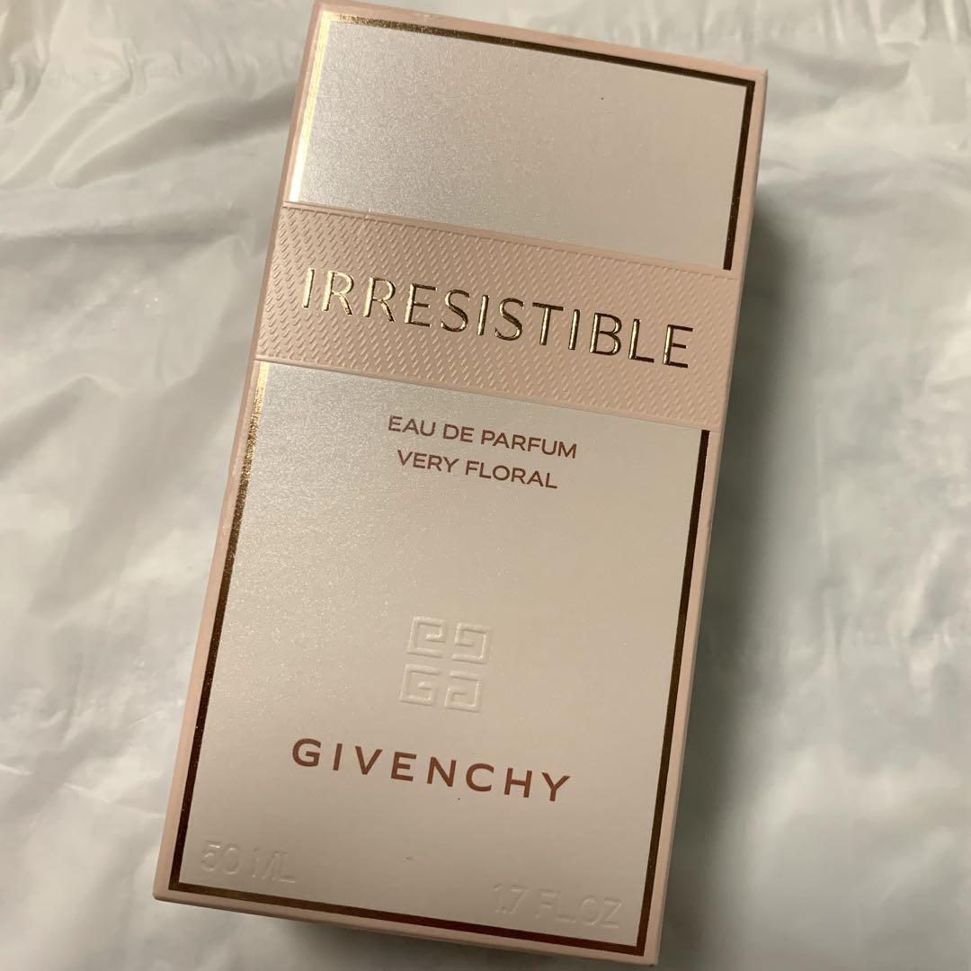 GIVENCHY イレジスティブル　オーデパルファム　50ml