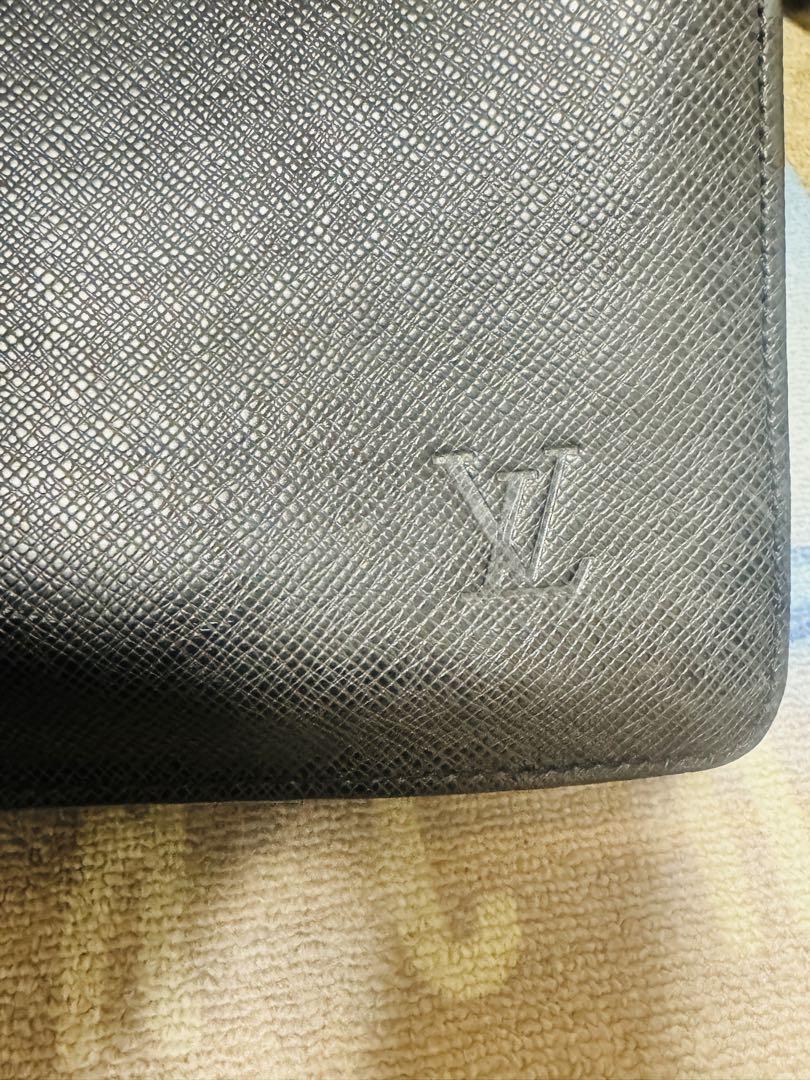 Louis Vuitton エピレザー ビジネスバッグ ブラック