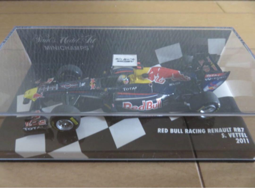 ミニチャンプス F1 2011 レッドブルRB7 S. Vettel