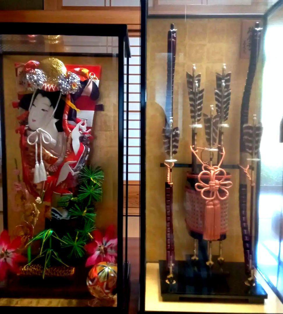 羽子板の飾り人形 破魔弓 2点セット お祝い お正月 縁起物 遊び 日本 希少 羽子板の飾り人形 破魔弓 2点セット お祝い お正月 縁起物 遊び 日本 希少