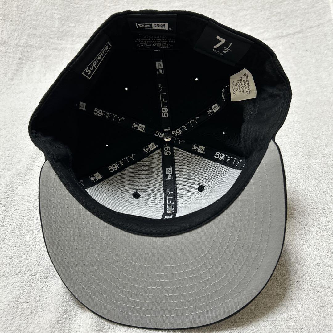 Supreme ゴールドクロスS ロゴ New Era 黒キャップ 7 1/2