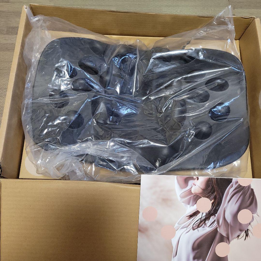 ⭐今話題の‼️　新品同様★肩甲骨はがしピラー　RAKUNA
