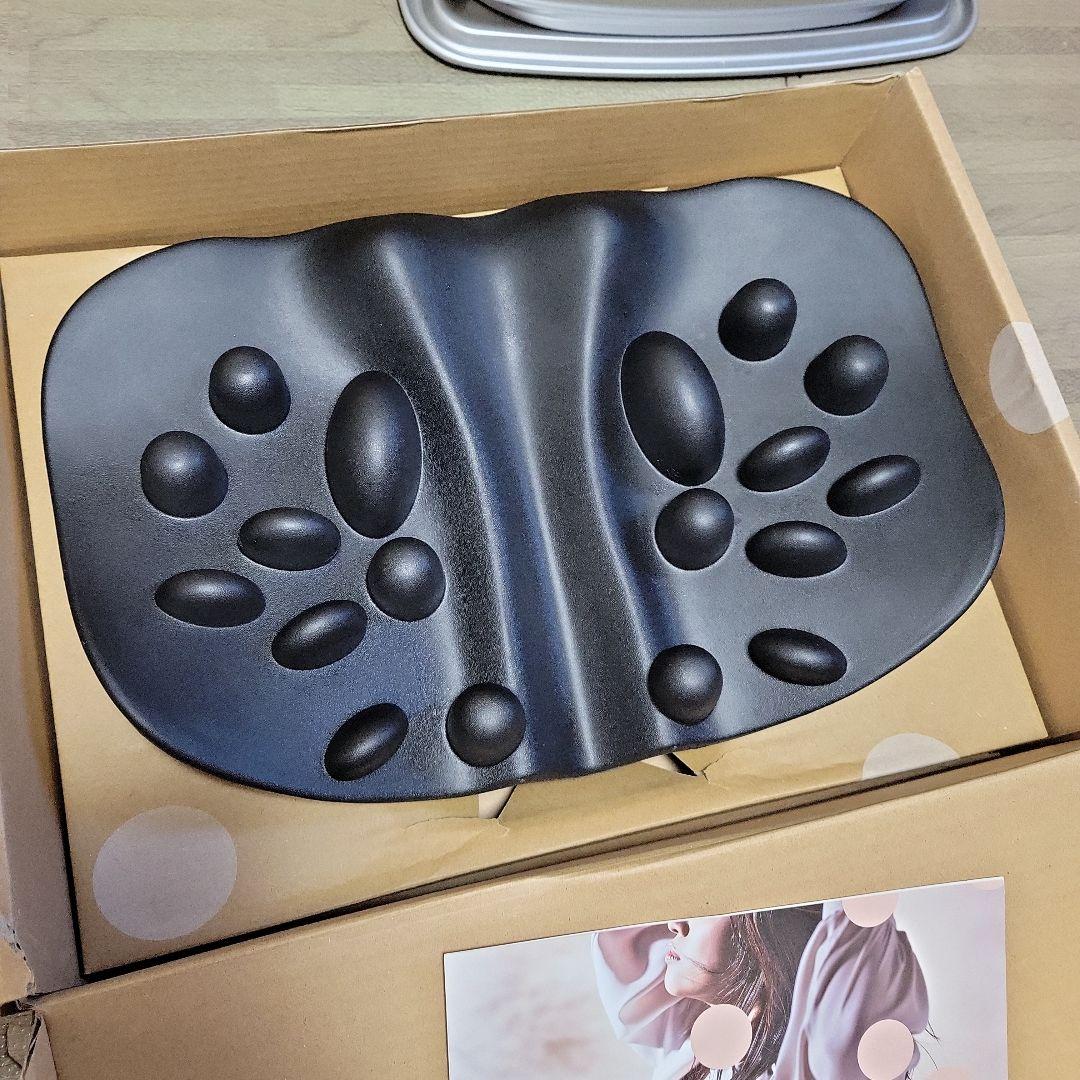 ⭐今話題の‼️　新品同様★肩甲骨はがしピラー　RAKUNA
