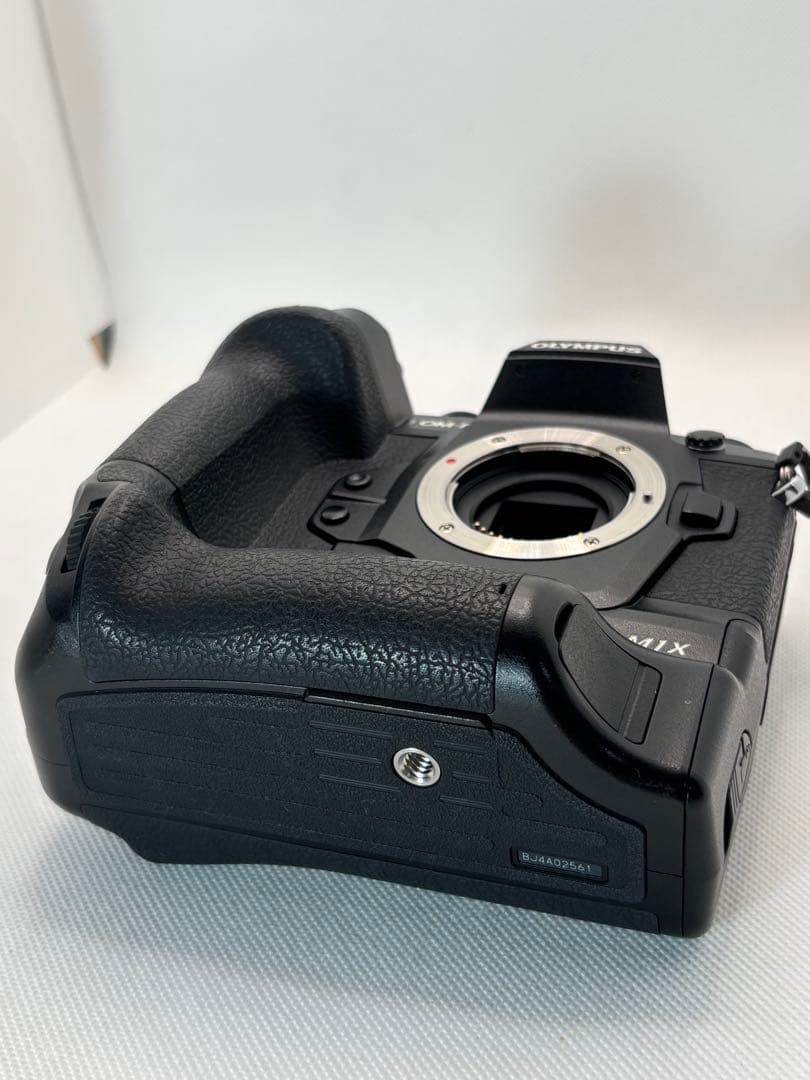 OLYMPUS OM-D E-M1X ★比較的美品★ OLYMPUS OM-D E-M1X ★比較的美品★
