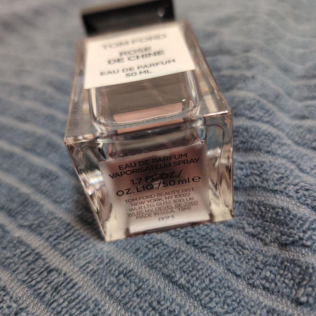 0*2様 トムフォードビューティ ローズドシーヌ 50ml