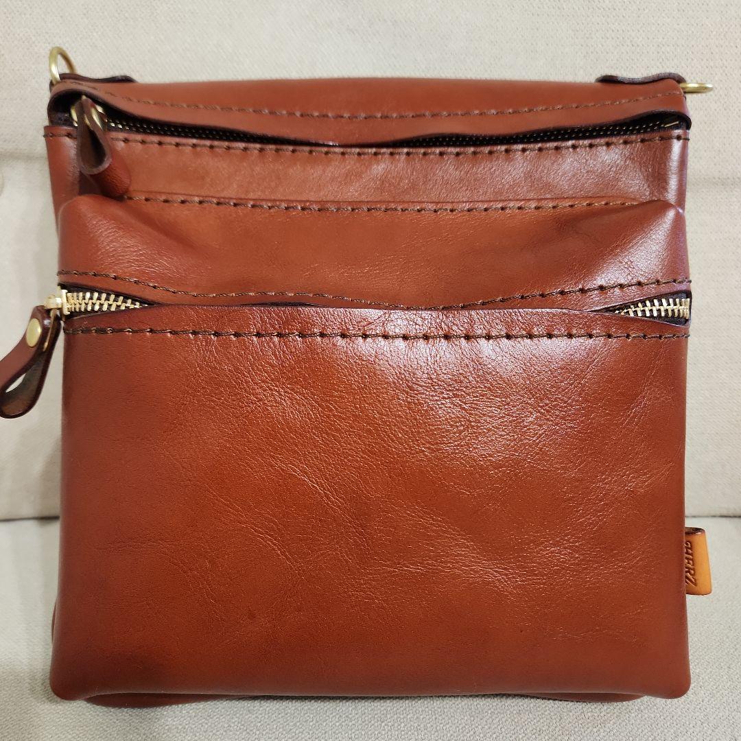 美品　HERZ　ヘルツ　リバーシブルショルダーバッグ　チョコ×グリーン
