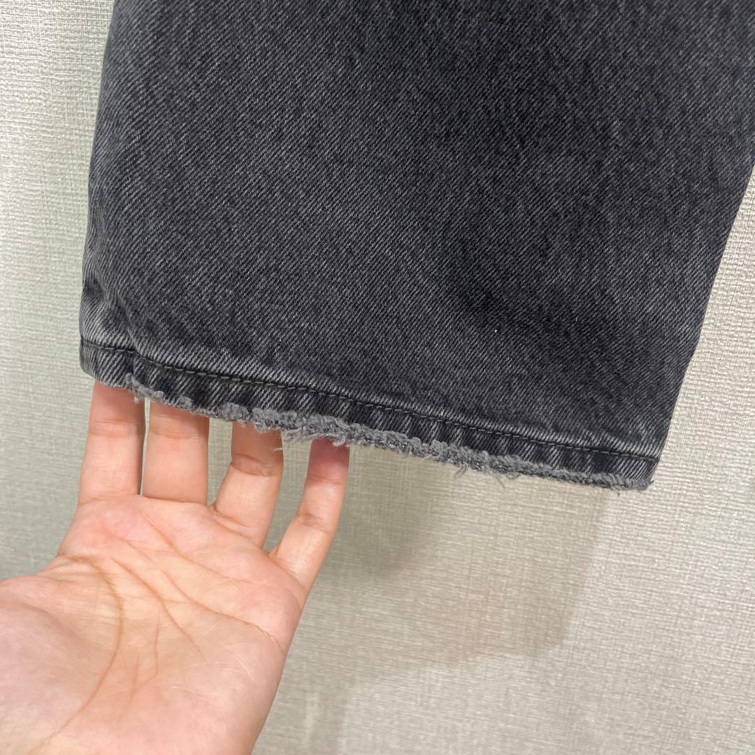 ブラック ストレートデニム