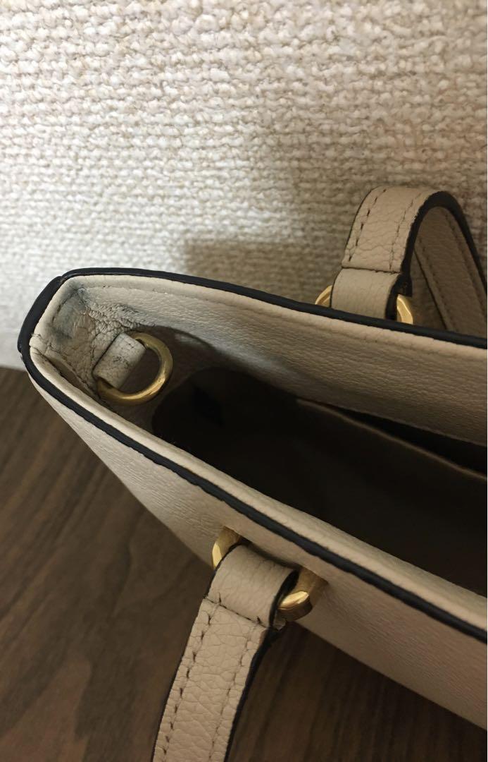 miu miu 薄ベージュ レザー ショルダハンドバッグ