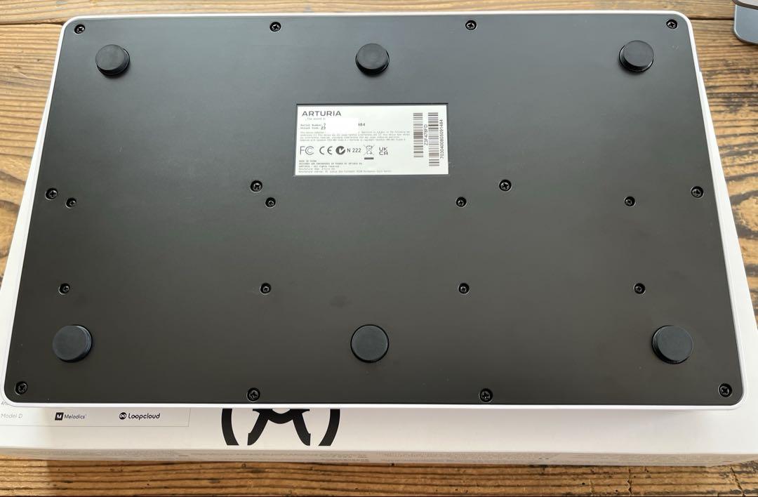 ARTURIA MiniLab 3 MIDI コントローラー
