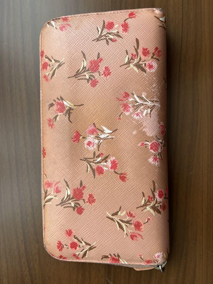 PRADA 花柄 長財布
