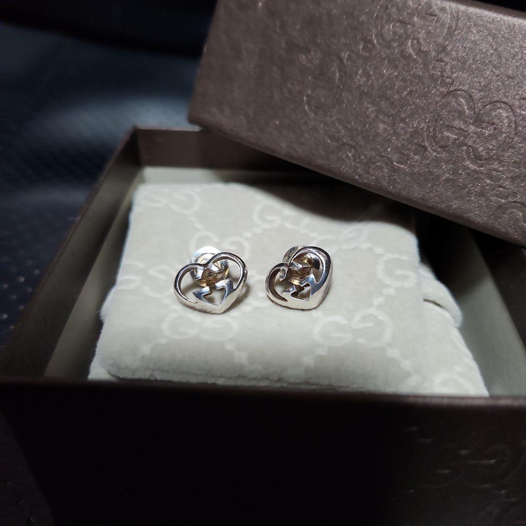 GUCCI　ハート　ピアス(両耳)
