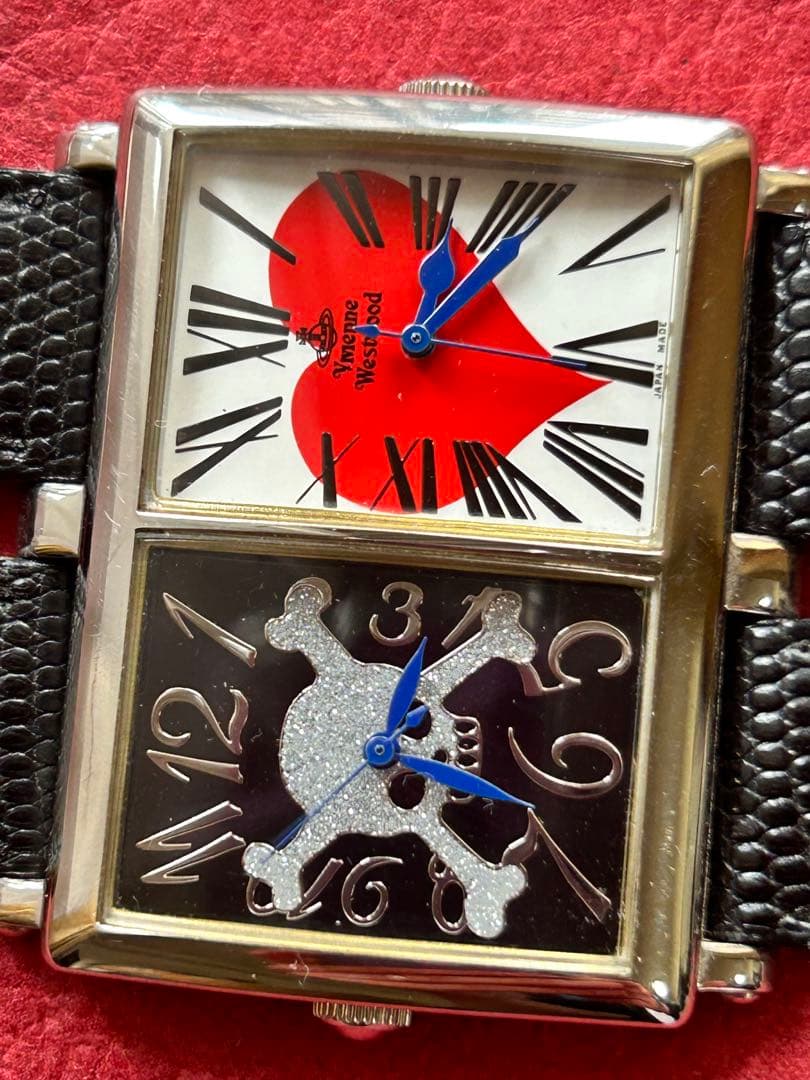 ヴィヴィアンウエストウッド ダブルフェイス2タイムゾーン クオーツ時計 ヴィヴィアンウエストウッド ダブルフェイス2タイムゾーン クオーツ時計