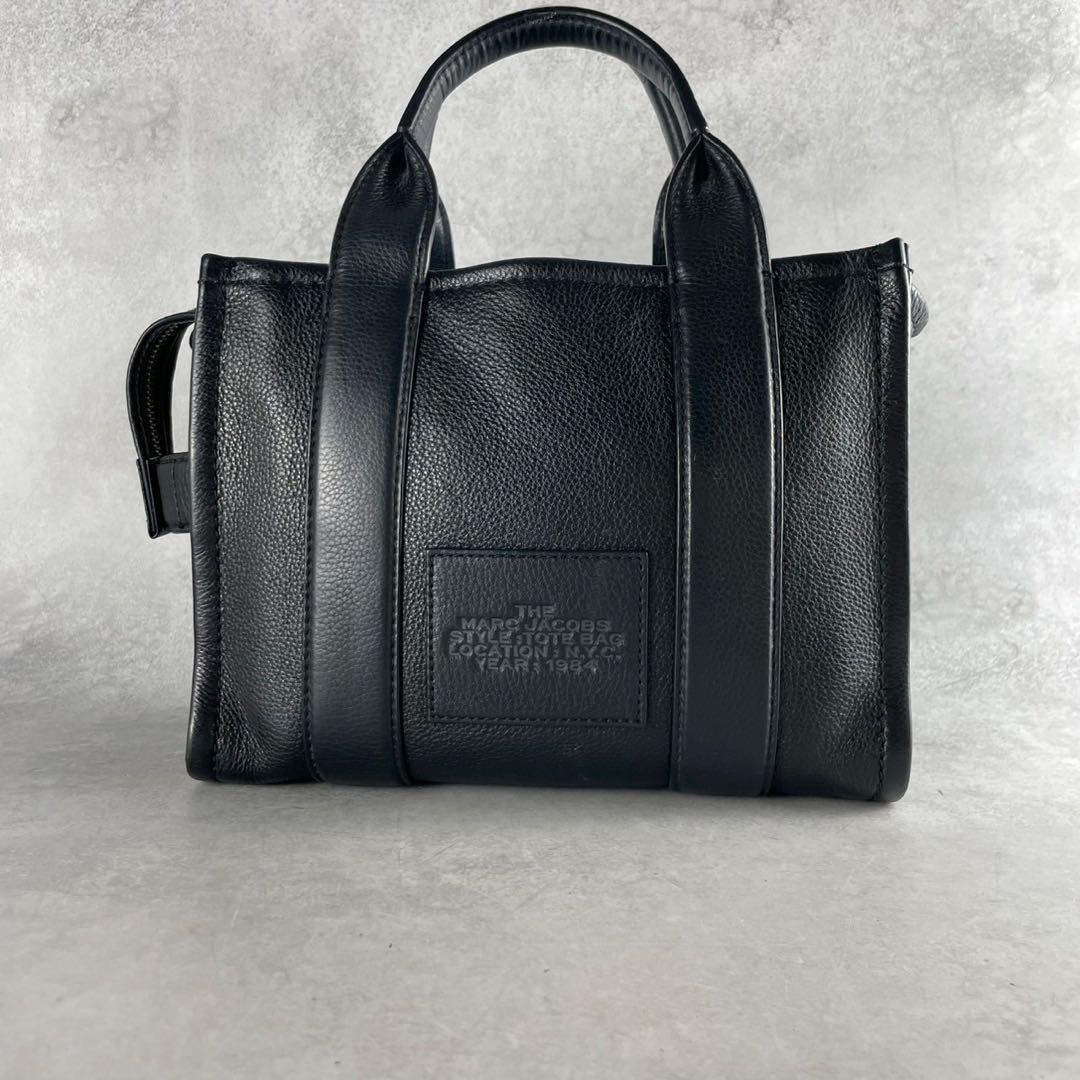 入荷now 買えない 極美品/チャーム付き マークジェイコブス レザー トート 2way バッグ