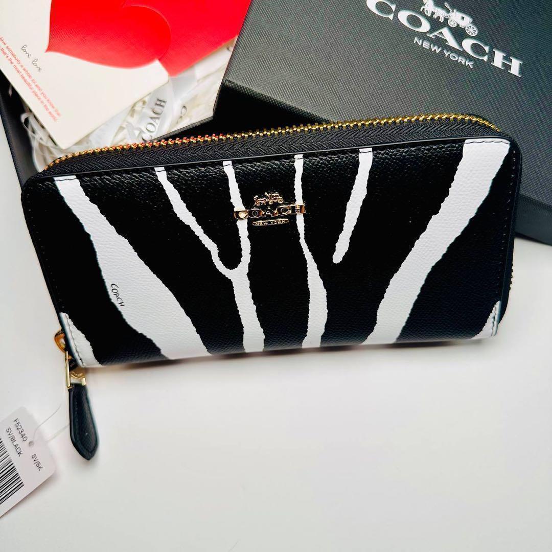 Coachレディース長財布　コーチ　新商品
