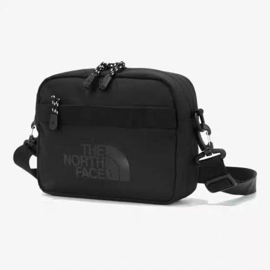 ザノースフェイス ショルダーバッグ　韓国限定品　斜め掛けバッグ