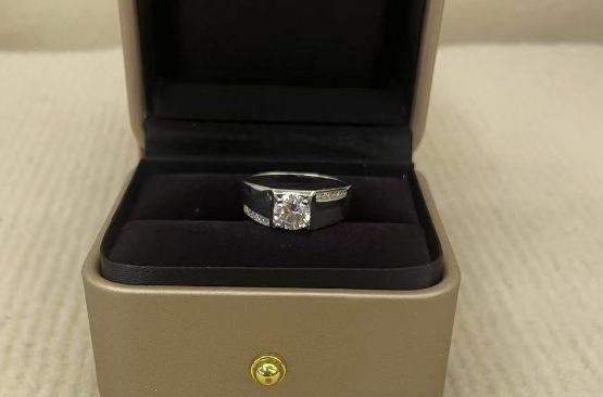 PT950 ダイア指輪 1.0ct リング プラチナ 約19号