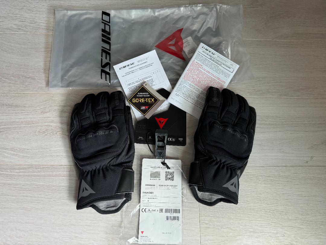 【未使用】DAINESE THUNDER ゴアテックスグローブ S ダイネーゼ