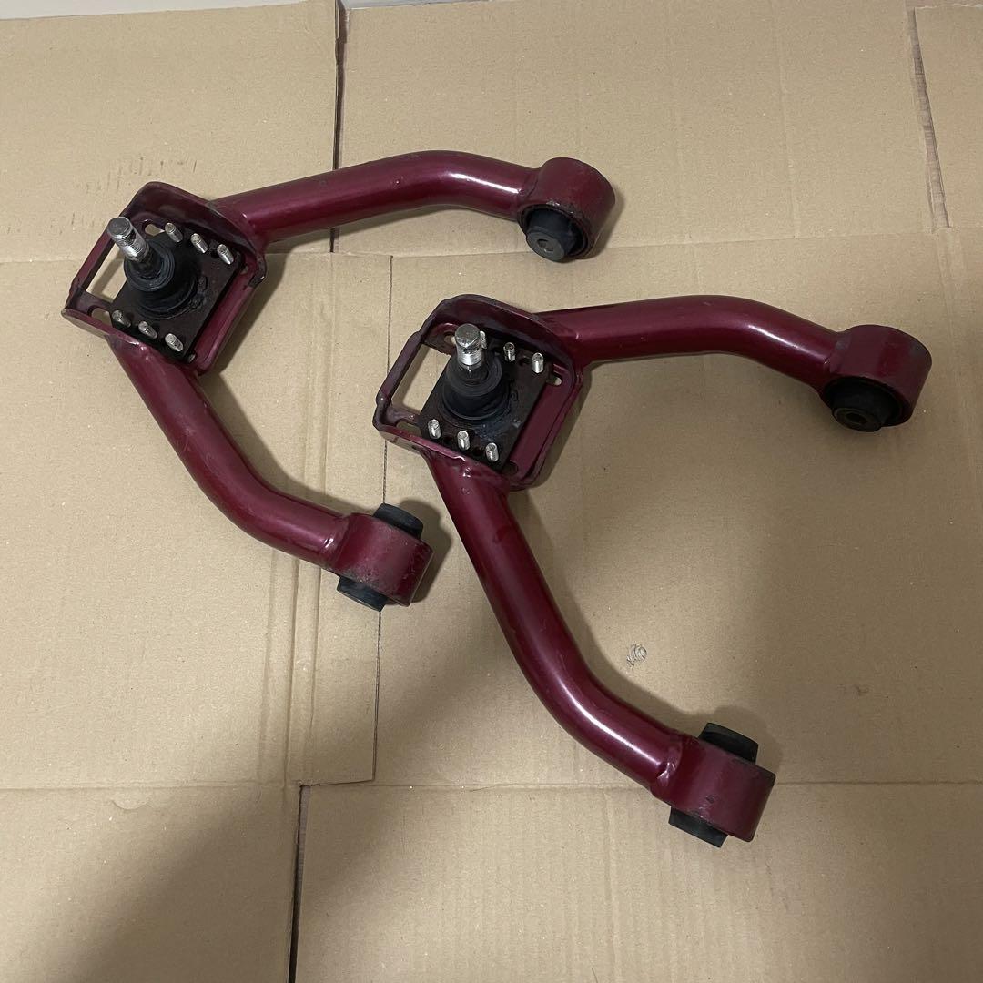 クラウン　マークXフロントアッパーアーム　grs18 grx120 grx130 クラウンマークXフロントアッパーアームgrs18 grx120 grx130