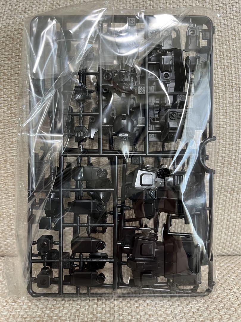 希少】バンダイホビーセンター竣工記念 1/144 ガンダム シリアル