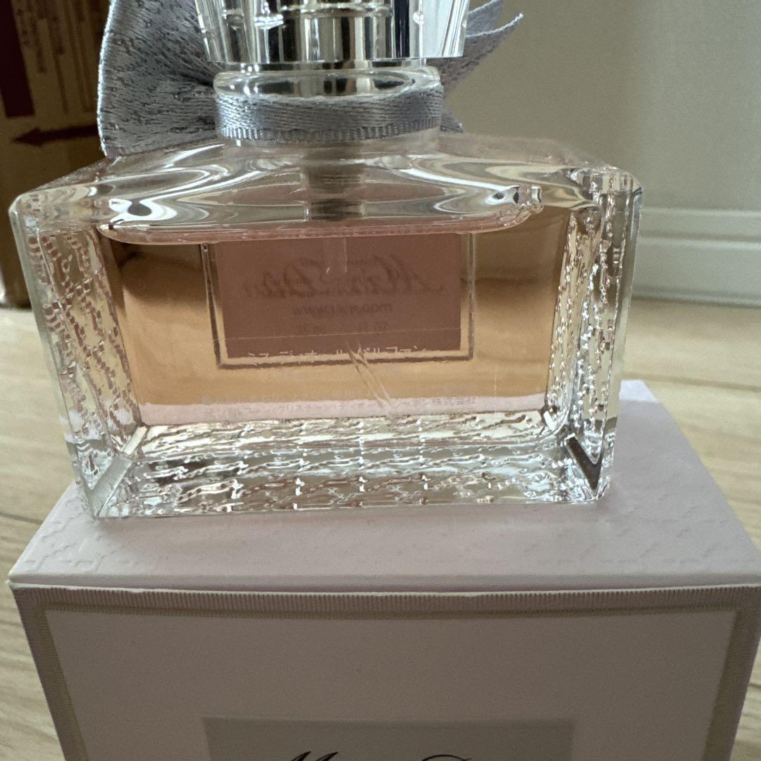 新品に近い　ミスディオール　パルファン　35ml