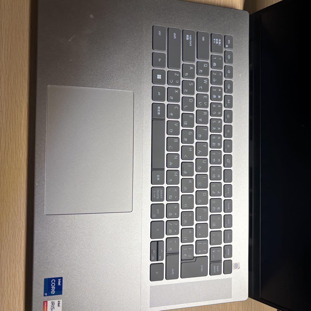 Inspiron 14 core i7 16メモリ 1T